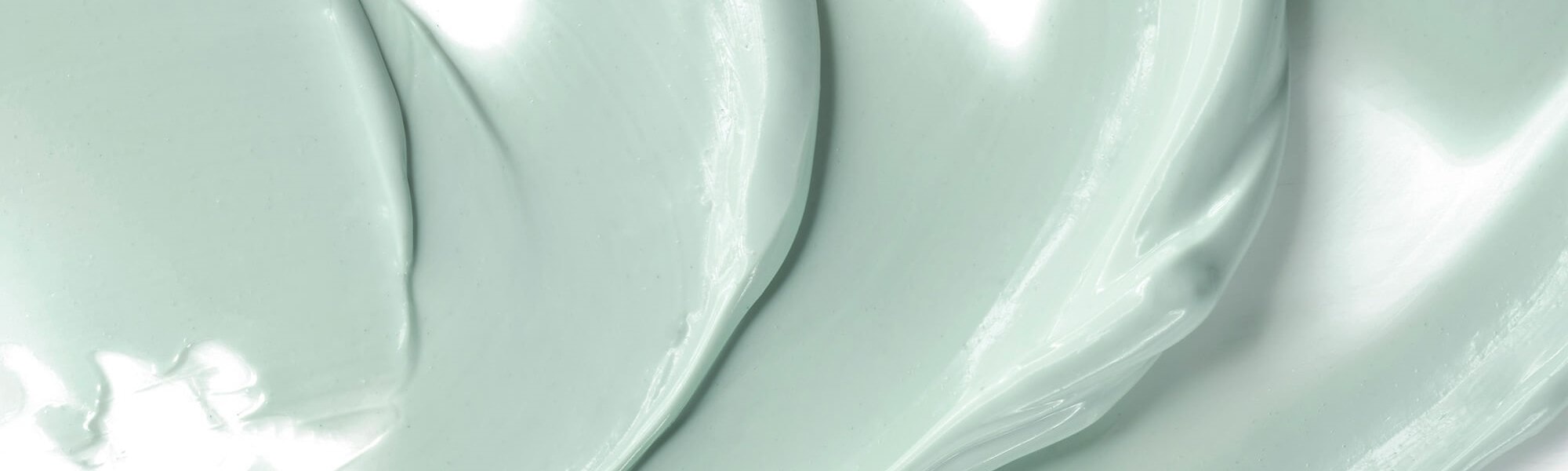 the extraordinary cleansing power of green clay hero